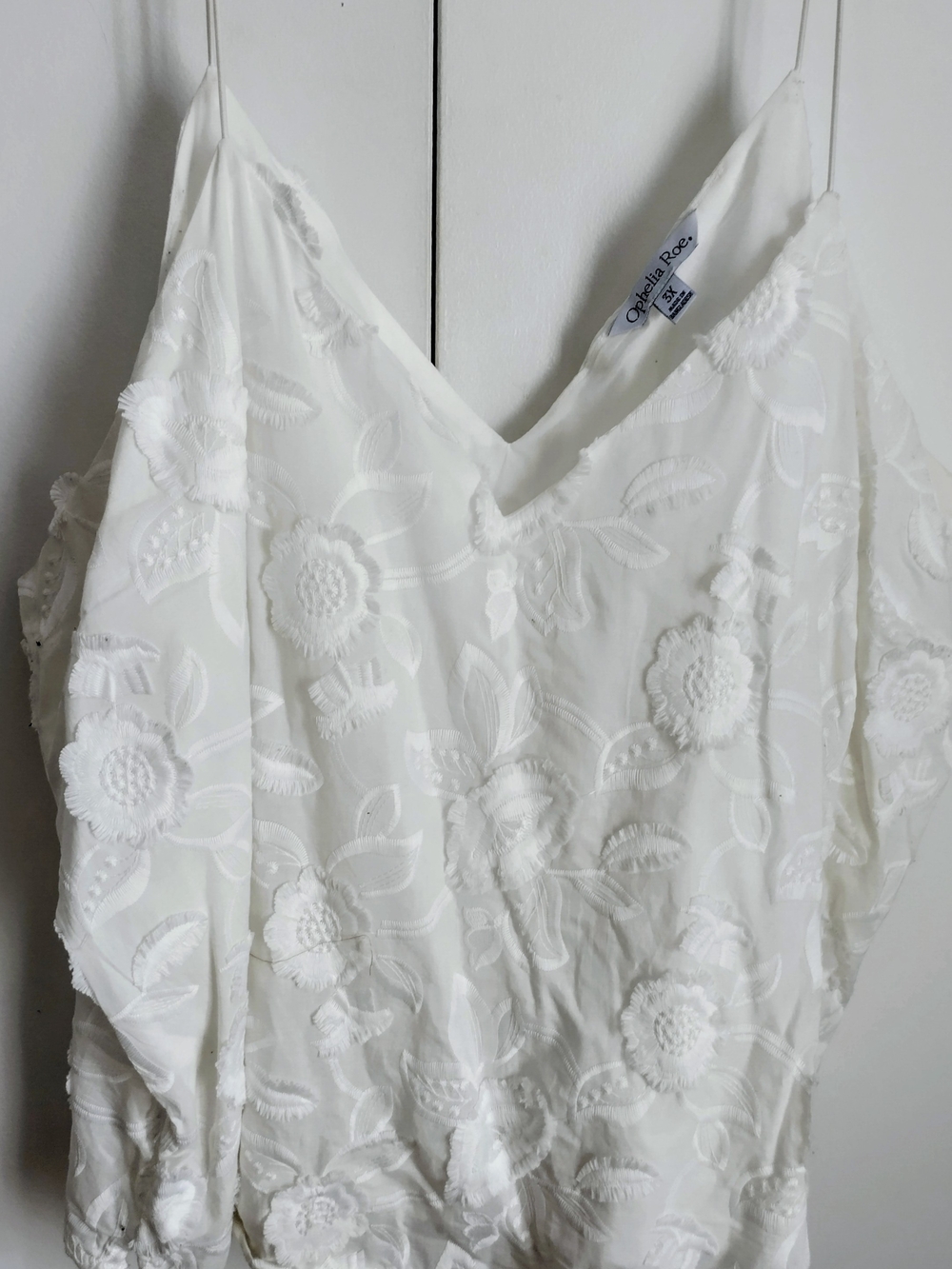 White Spaghetti Strap Floral Embroidered V-Neck Camisole/Top